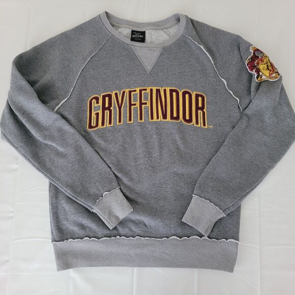 Harry Potter Gryffindor Sweatshirt Small Gray Crest Pullover Hogwarts Unisex - Picture 1 of 11
